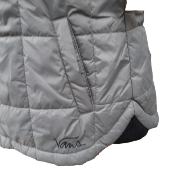 VANS Grey Puffer Jacket - Picture 10 of 13